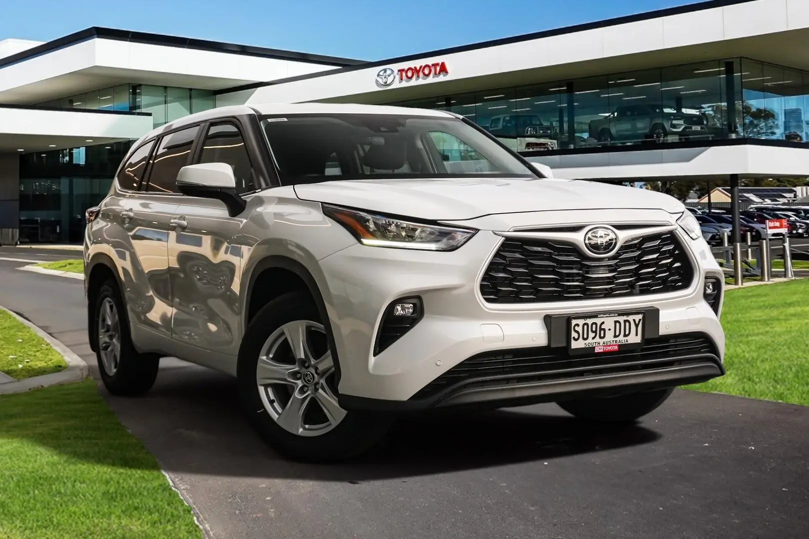2024 Toyota Kluger Image