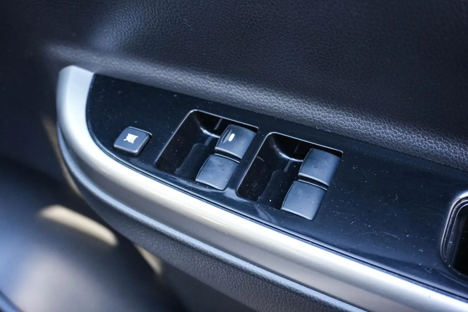 2019 Mitsubishi Triton Gallery Image 16