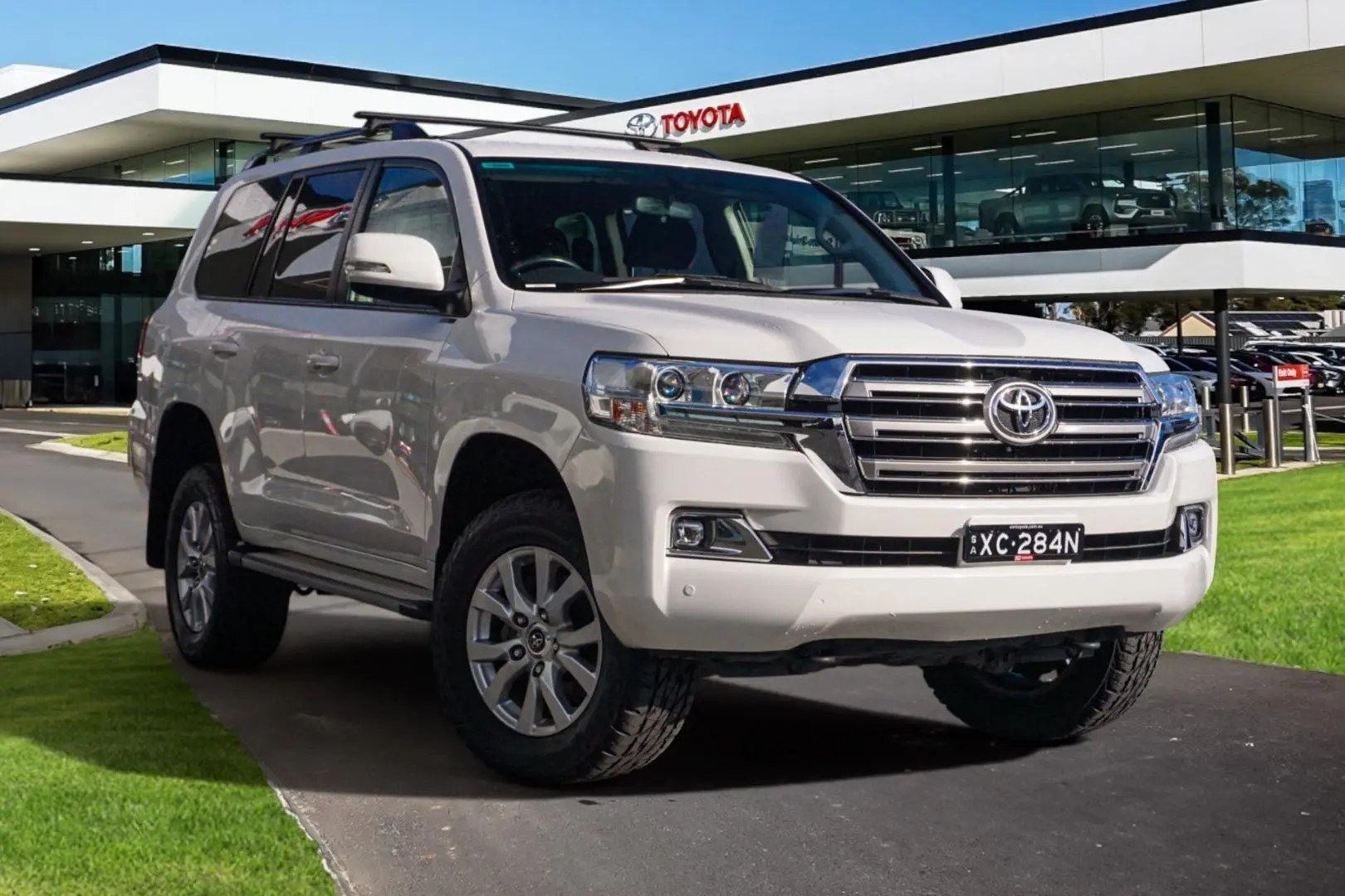 2020 Toyota Landcruiser Gallery Image 1