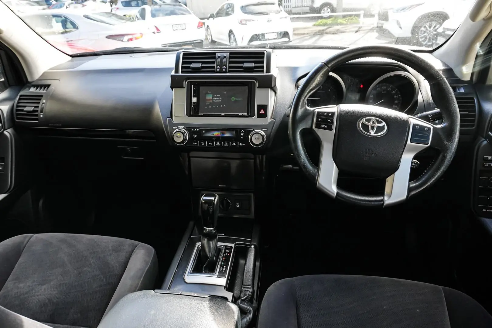 2014 Toyota Landcruiser Prado Gallery Image 9