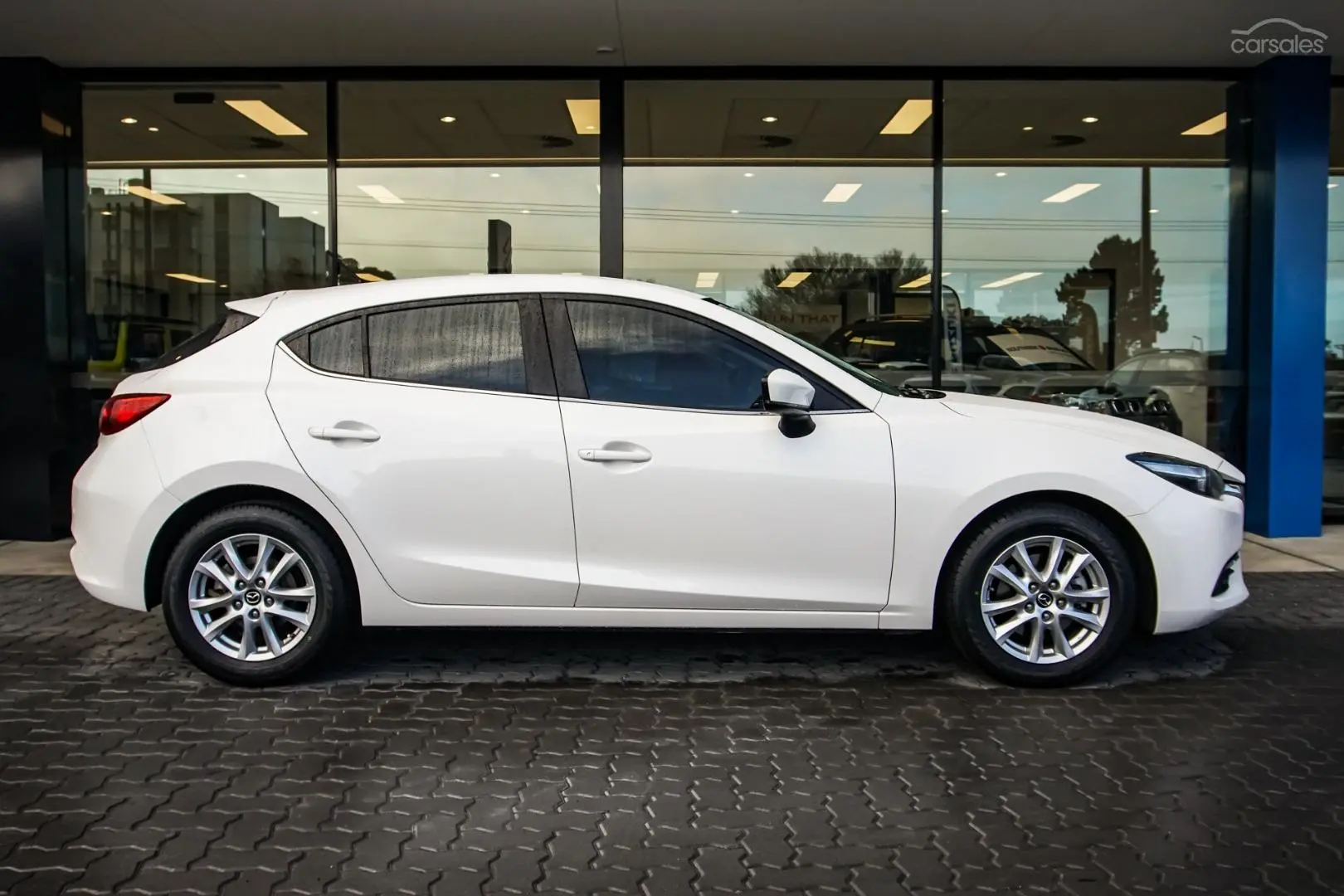 2018 Mazda 3 Image 3