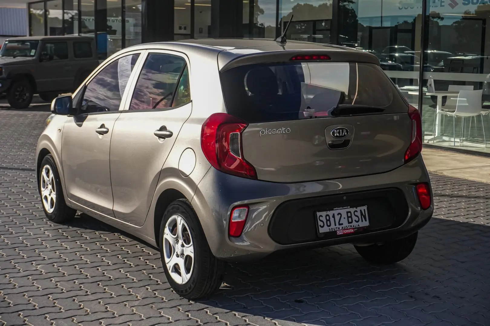2017 Kia Picanto Gallery Image 3