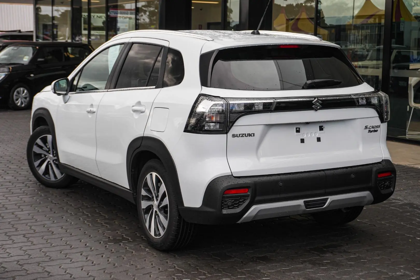 2023 Suzuki S-Cross Gallery Image 3