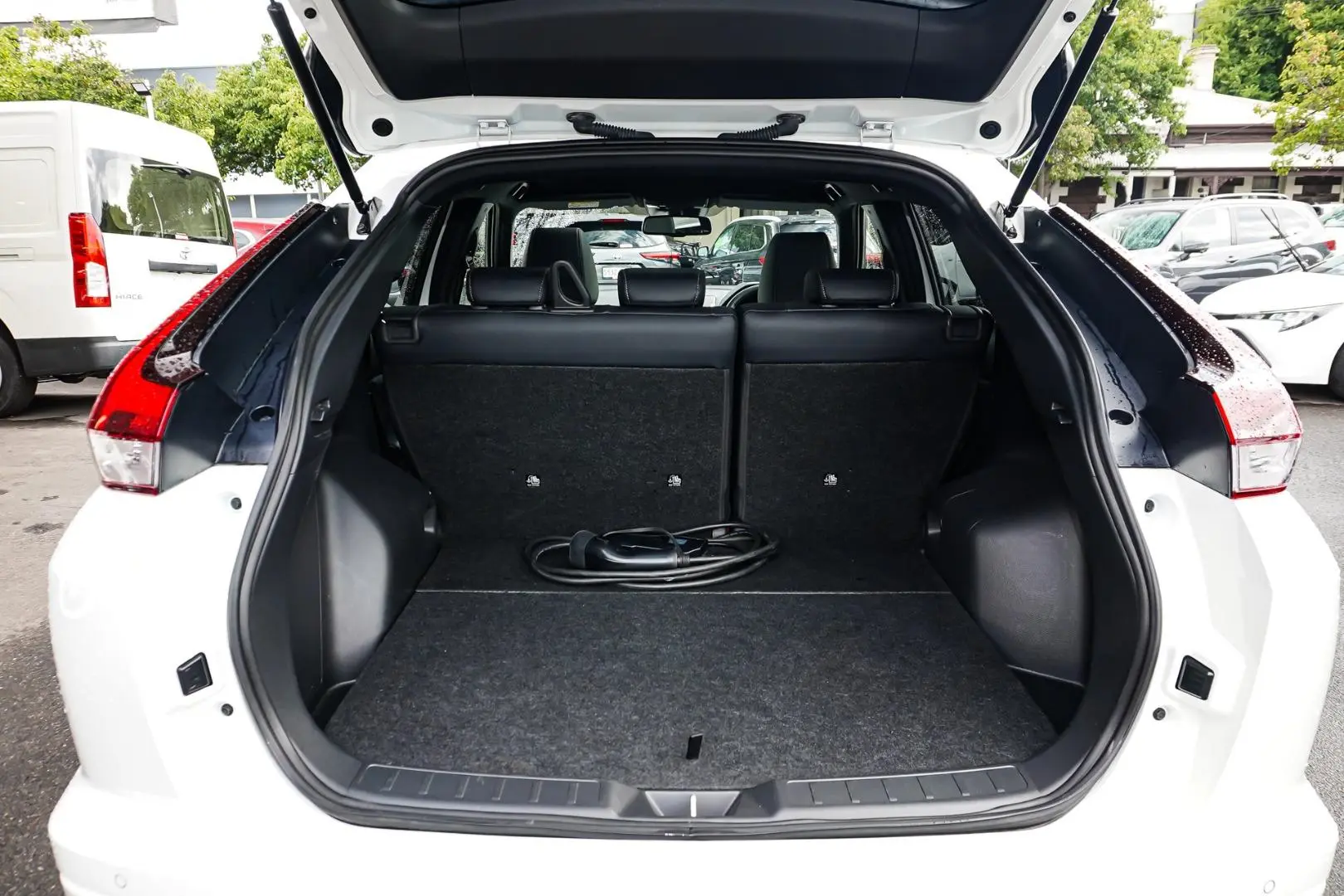 2022 Mitsubishi Eclipse Cross Gallery Image 9