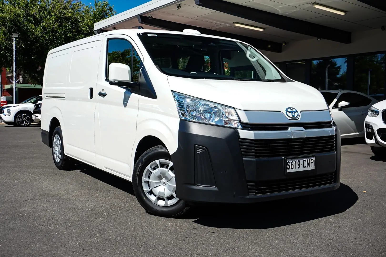 2021 Toyota Hiace Gallery Image 2
