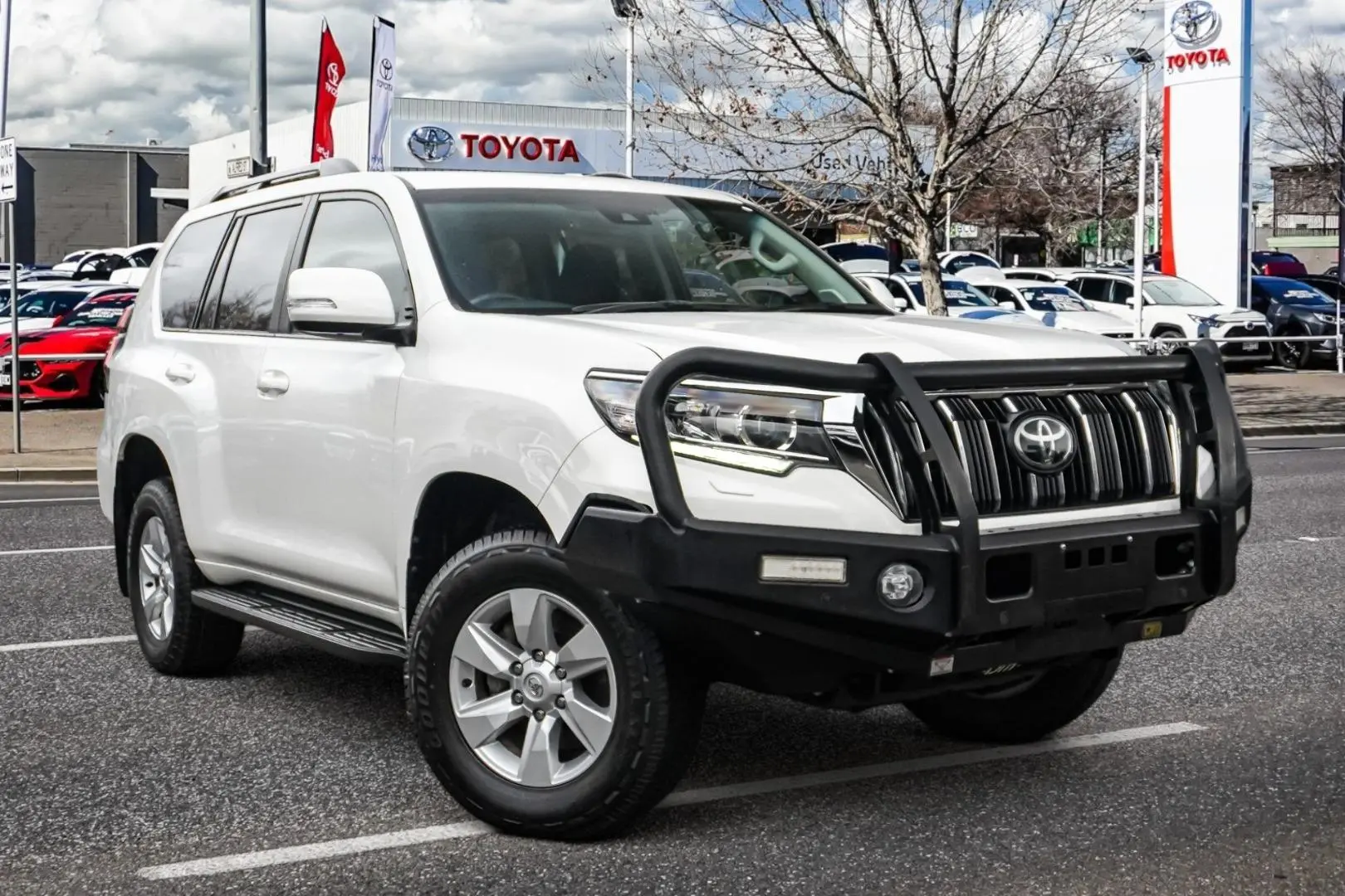 2021 Toyota Landcruiser Prado Gallery Image 1