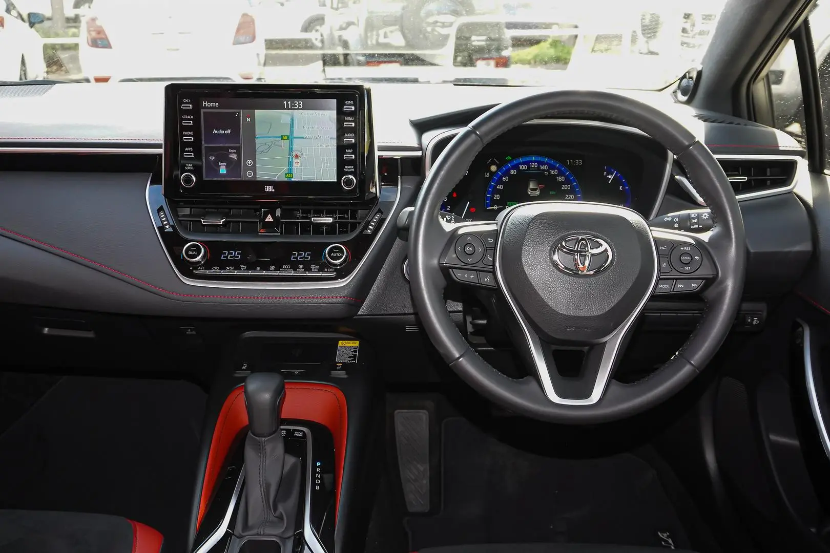 2018 Toyota Corolla Gallery Image 9