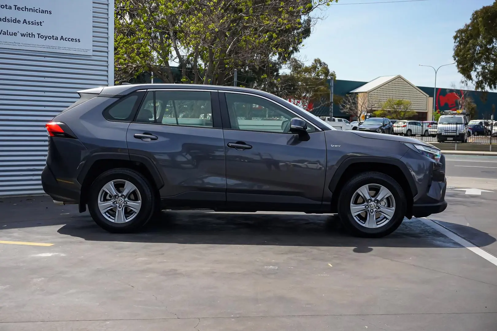 2025 Toyota RAV4 Gallery Image 4