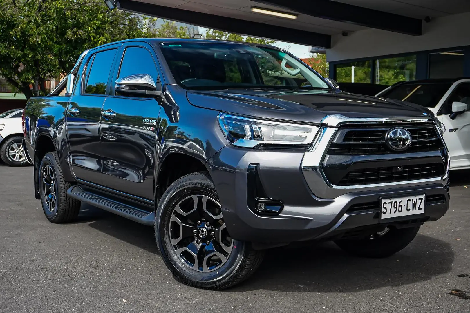 2023 Toyota Hilux Gallery Image 2