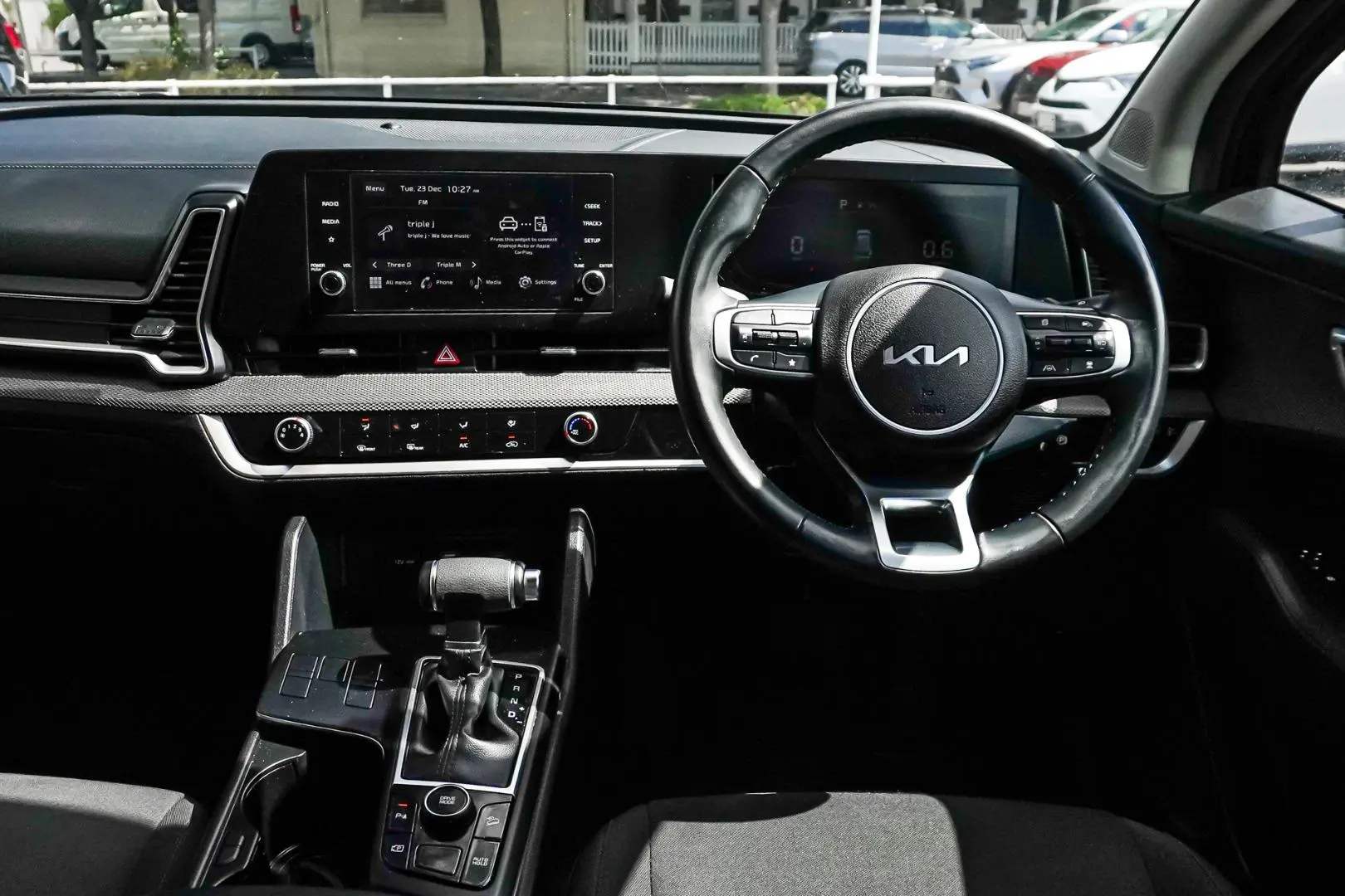 2022 Kia Sportage Gallery Image 8