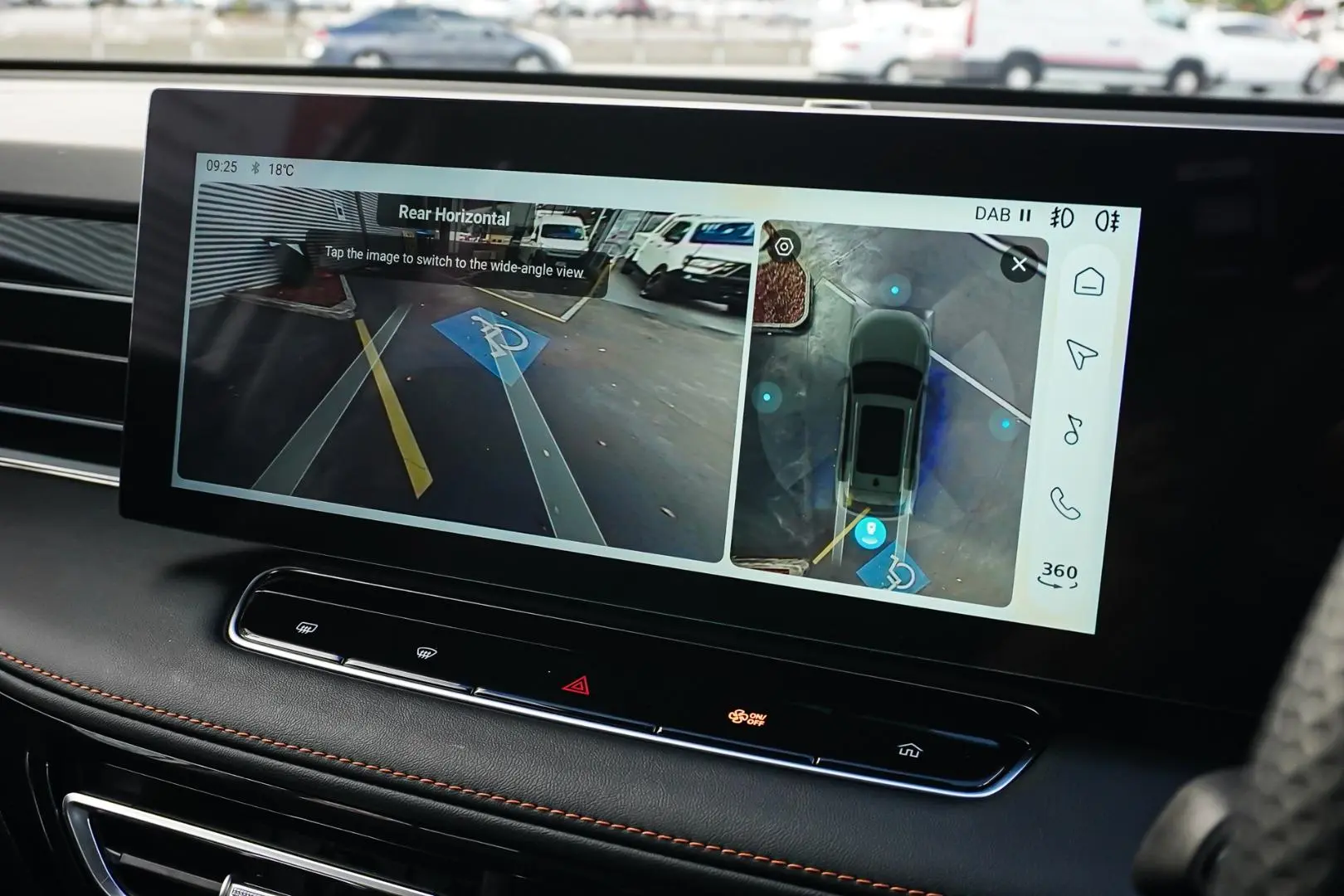 2024 MG HS Gallery Image 25