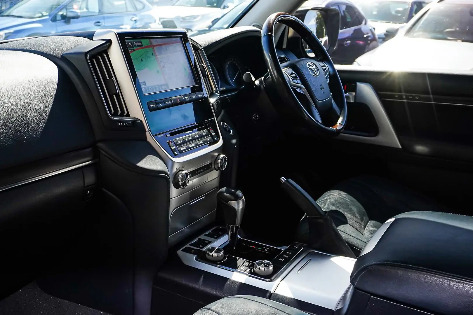 2021 Toyota Landcruiser Gallery Image 12