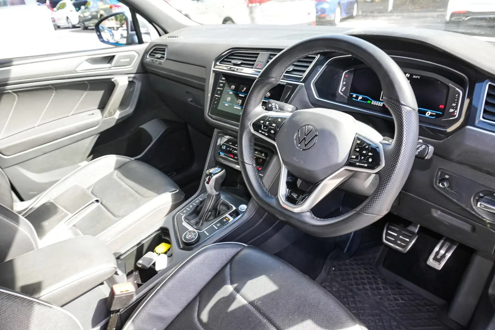 2022 Volkswagen Tiguan Gallery Image 16