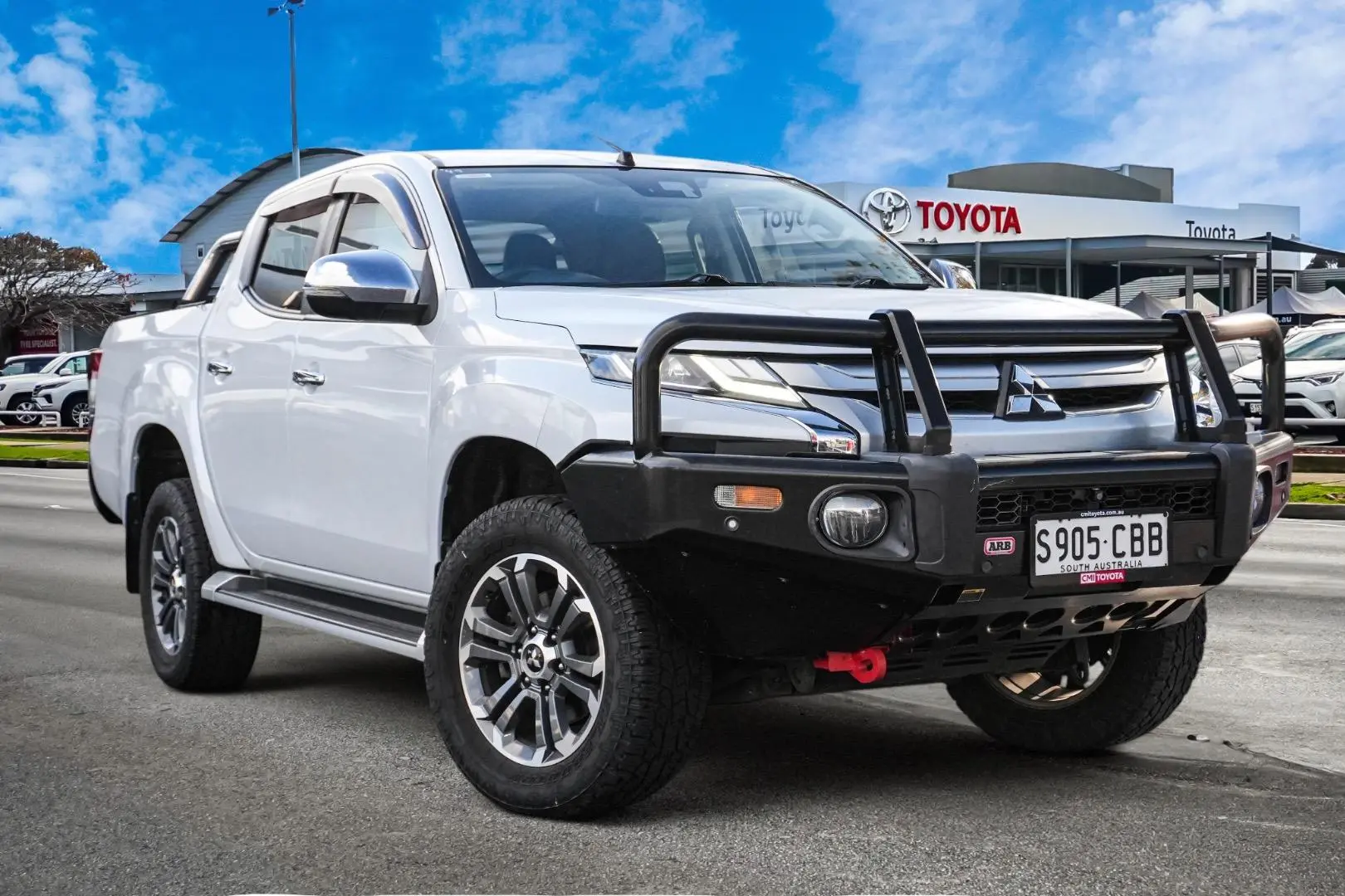 2019 Mitsubishi Triton Gallery Image 1