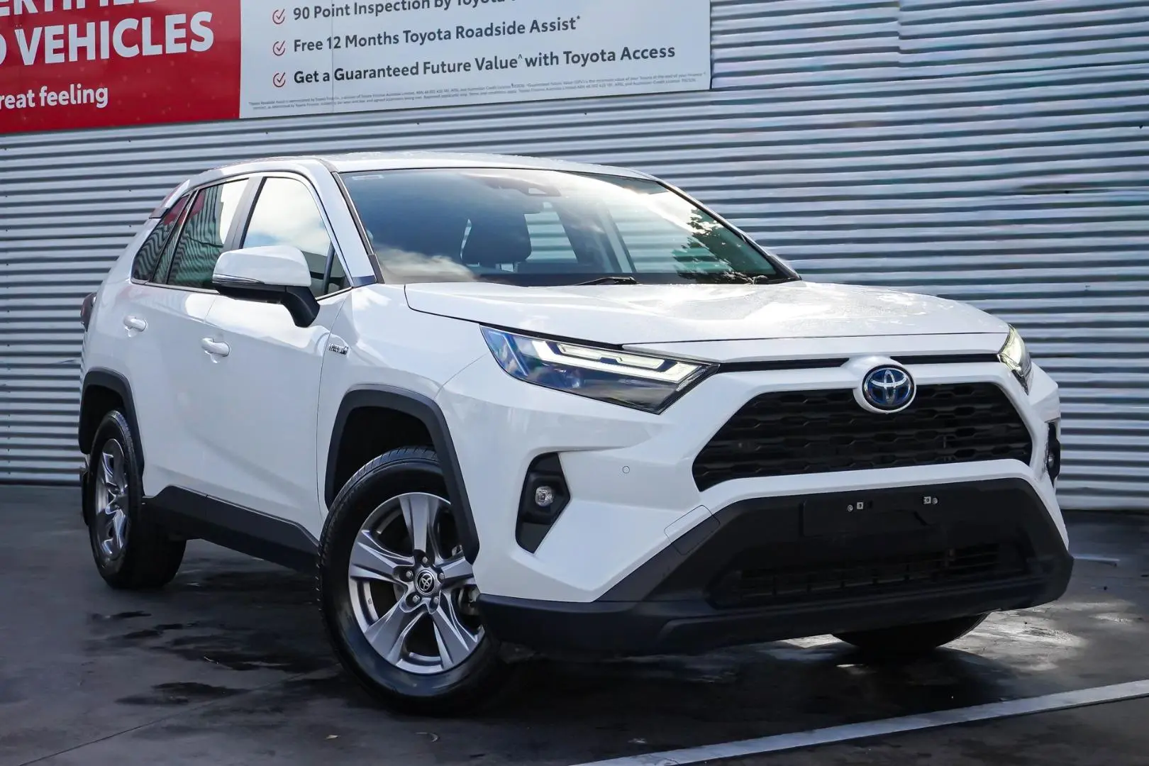 2024 Toyota RAV4 Gallery Image 2