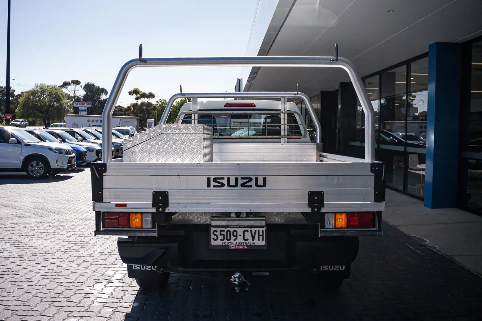 2023 Isuzu D-MAX Gallery Image 6