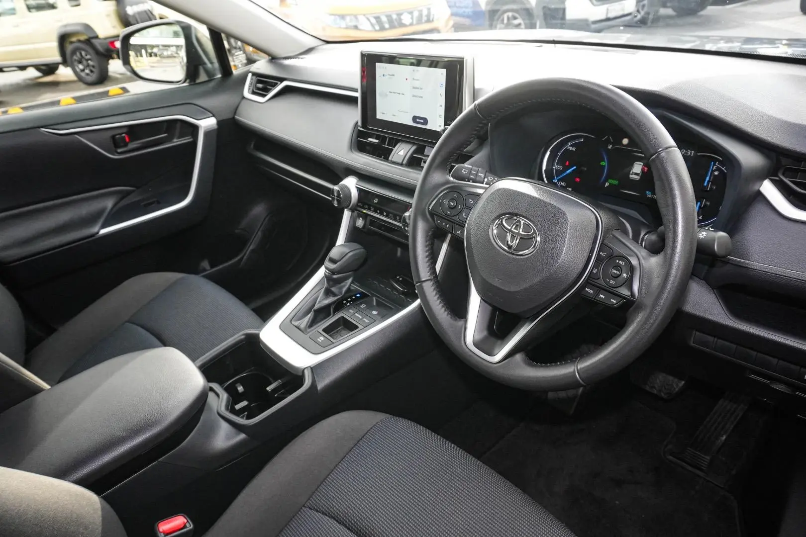 2025 Toyota RAV4 Gallery Image 7