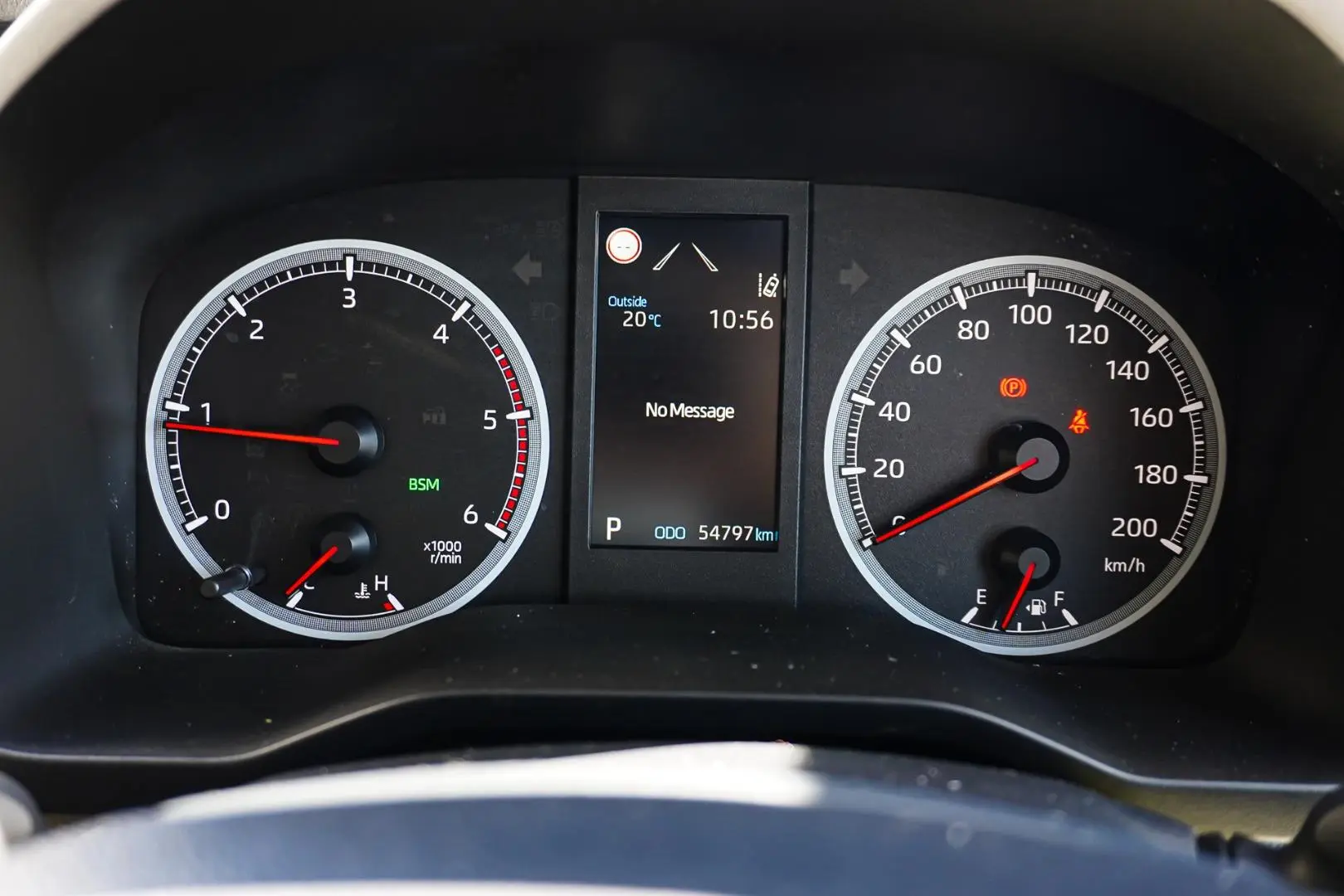 2021 Toyota Hiace Gallery Image 16