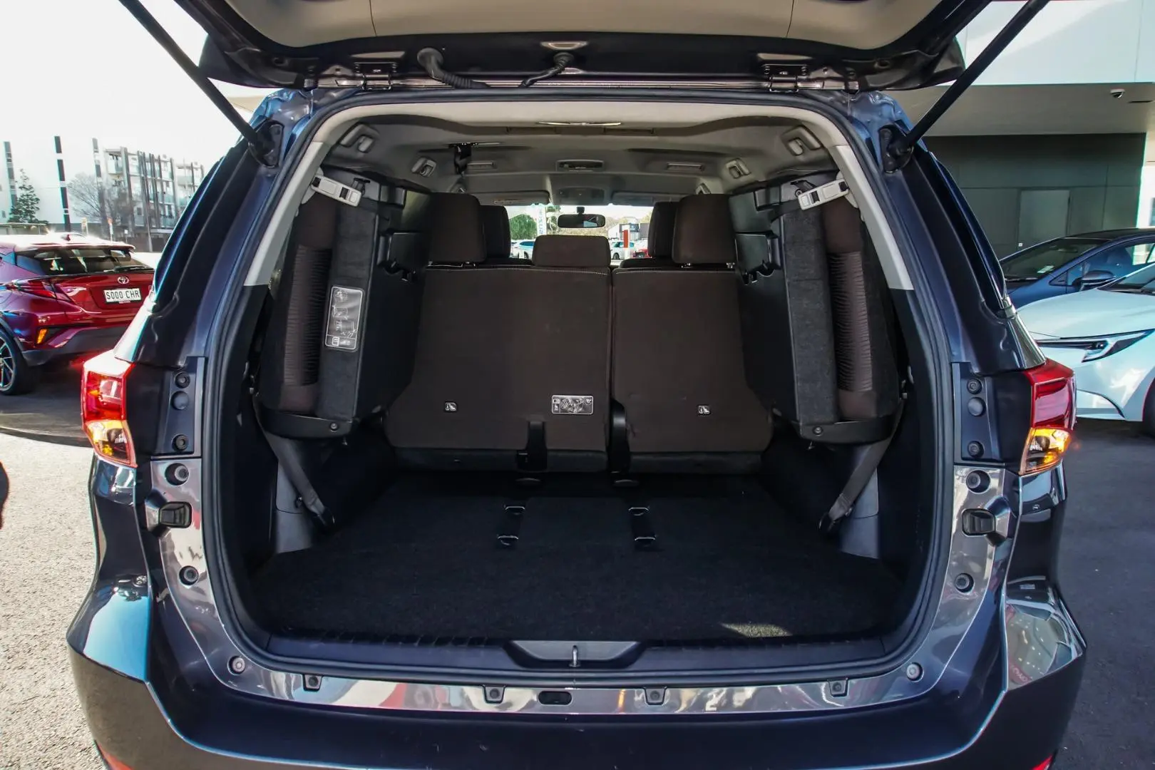 2018 Toyota Fortuner Gallery Image 9