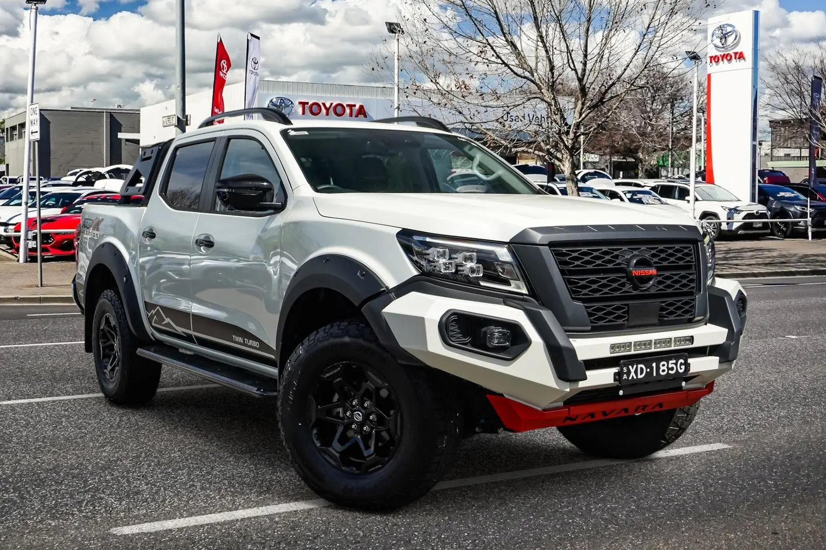 2023 Nissan Navara Image