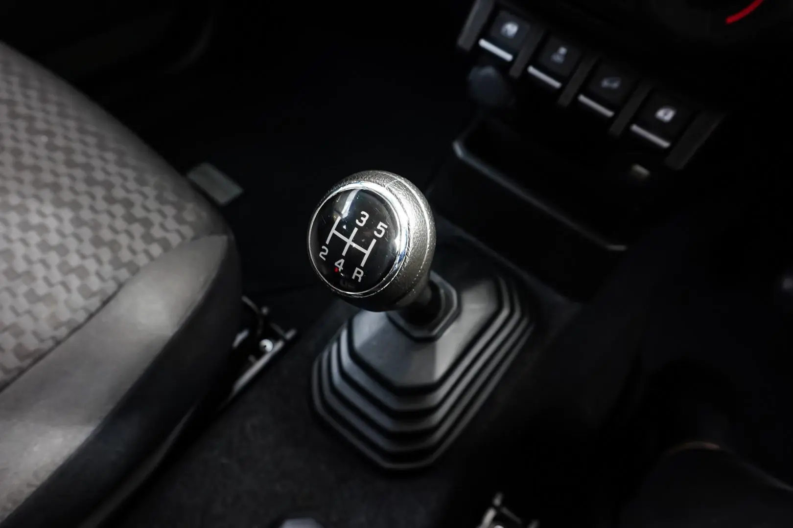 2021 Suzuki Jimny Gallery Image 19