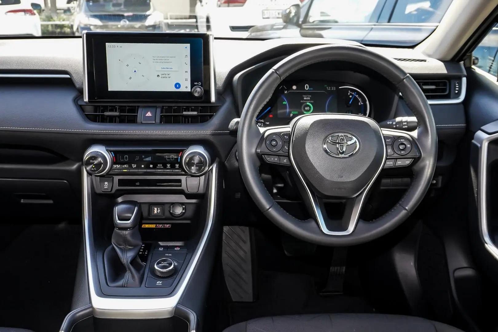 2023 Toyota RAV4 Gallery Image 8