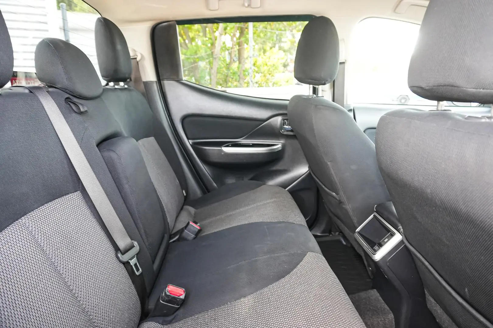 2019 Mitsubishi Triton Gallery Image 14