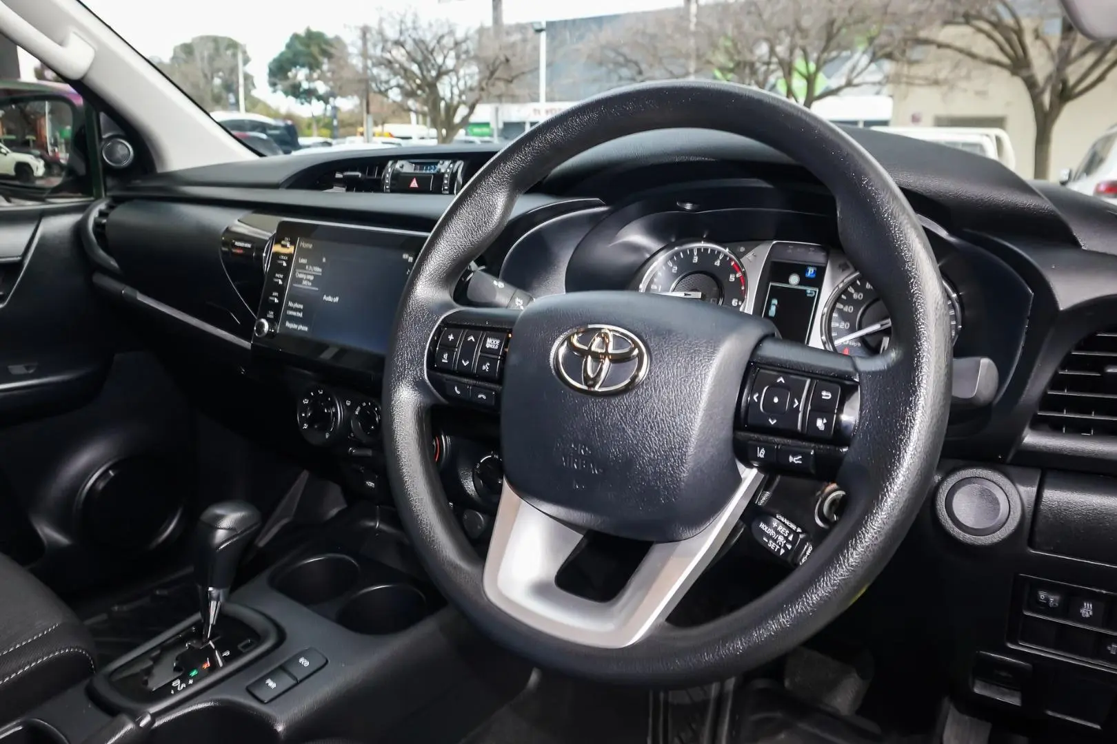 2023 Toyota Hilux Gallery Image 6
