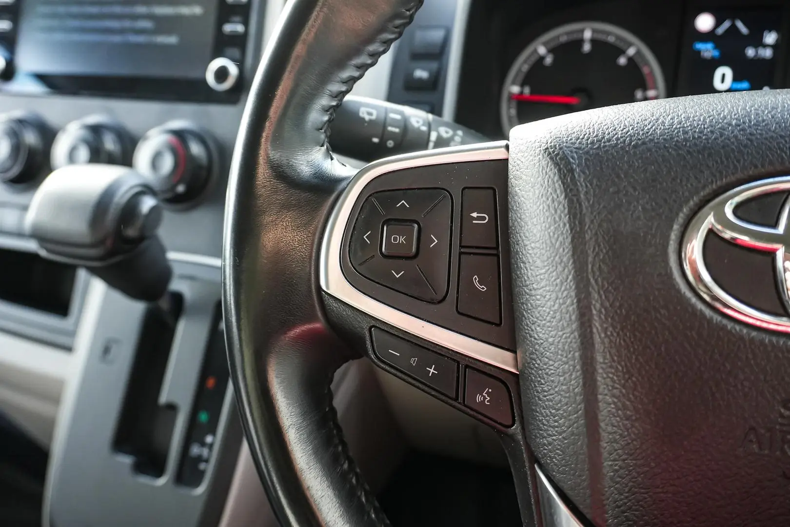 2021 Toyota Hiace Gallery Image 19