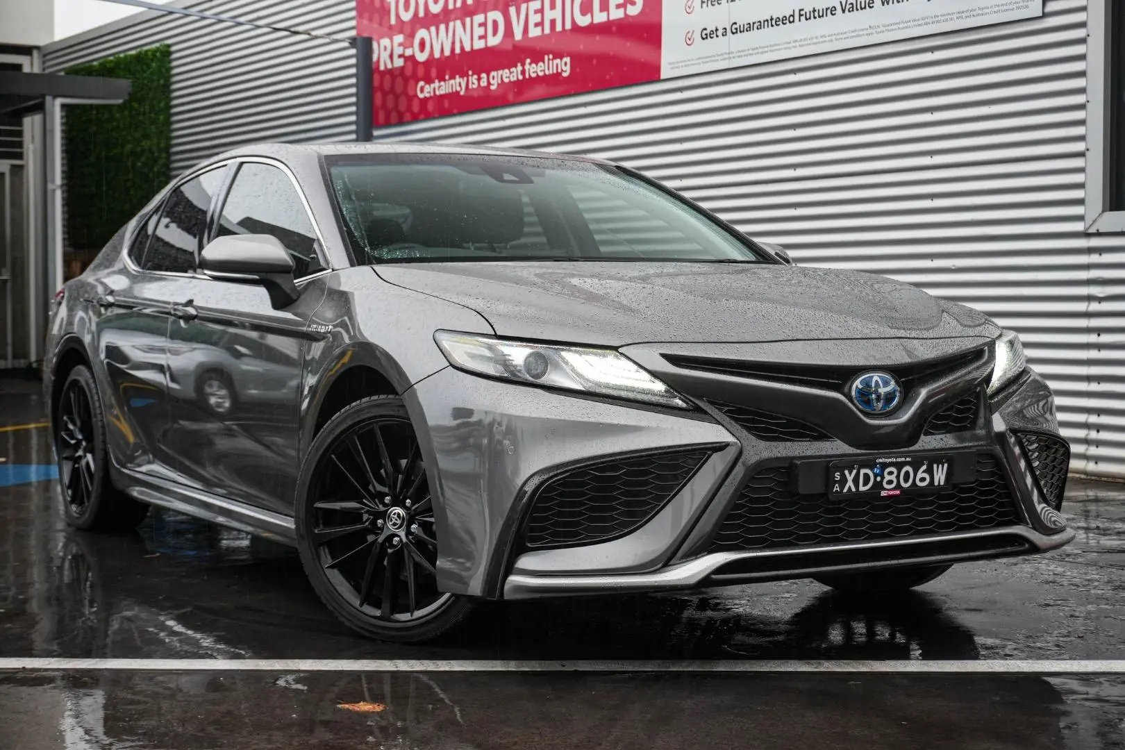 2022 Toyota Camry Gallery Image 2