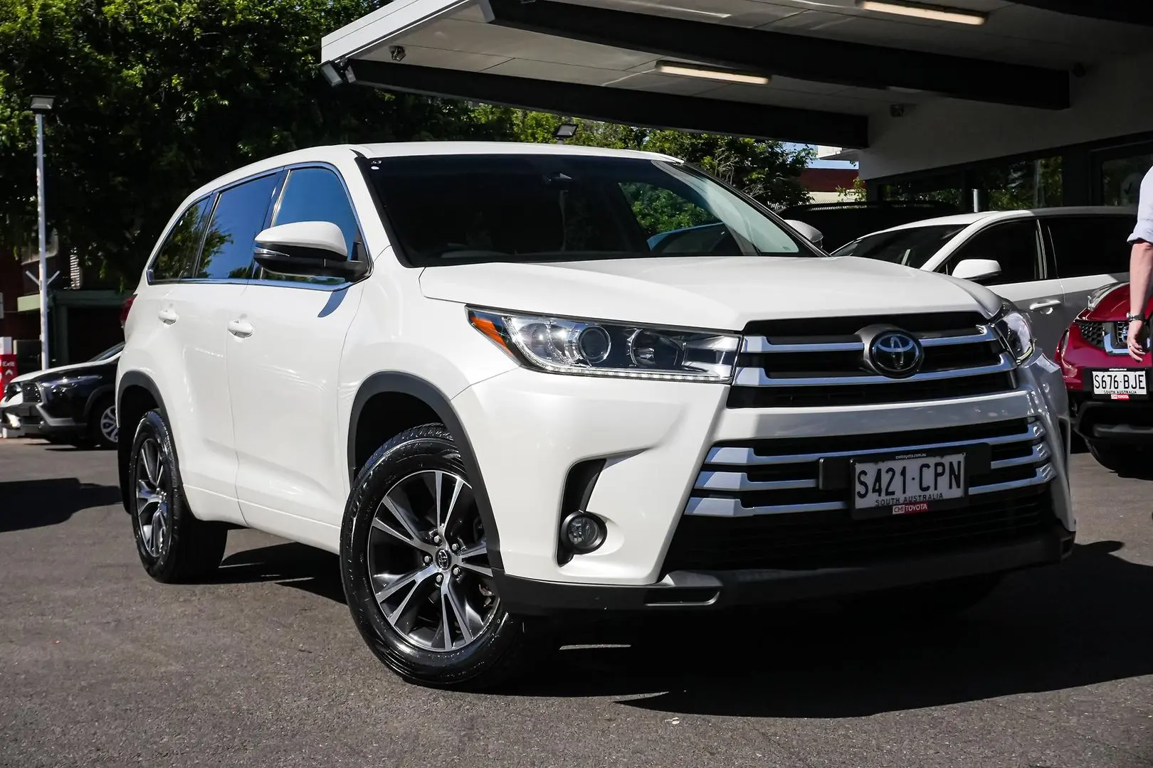 2019 Toyota Kluger Gallery Image 2