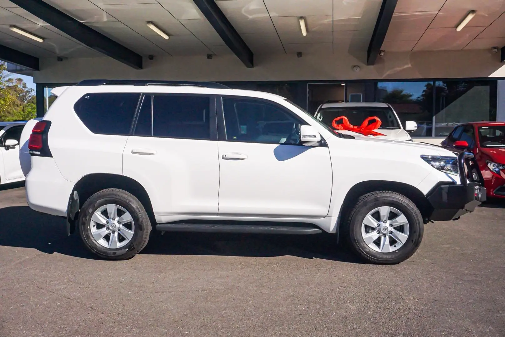 2020 Toyota Landcruiser Prado Gallery Image 4