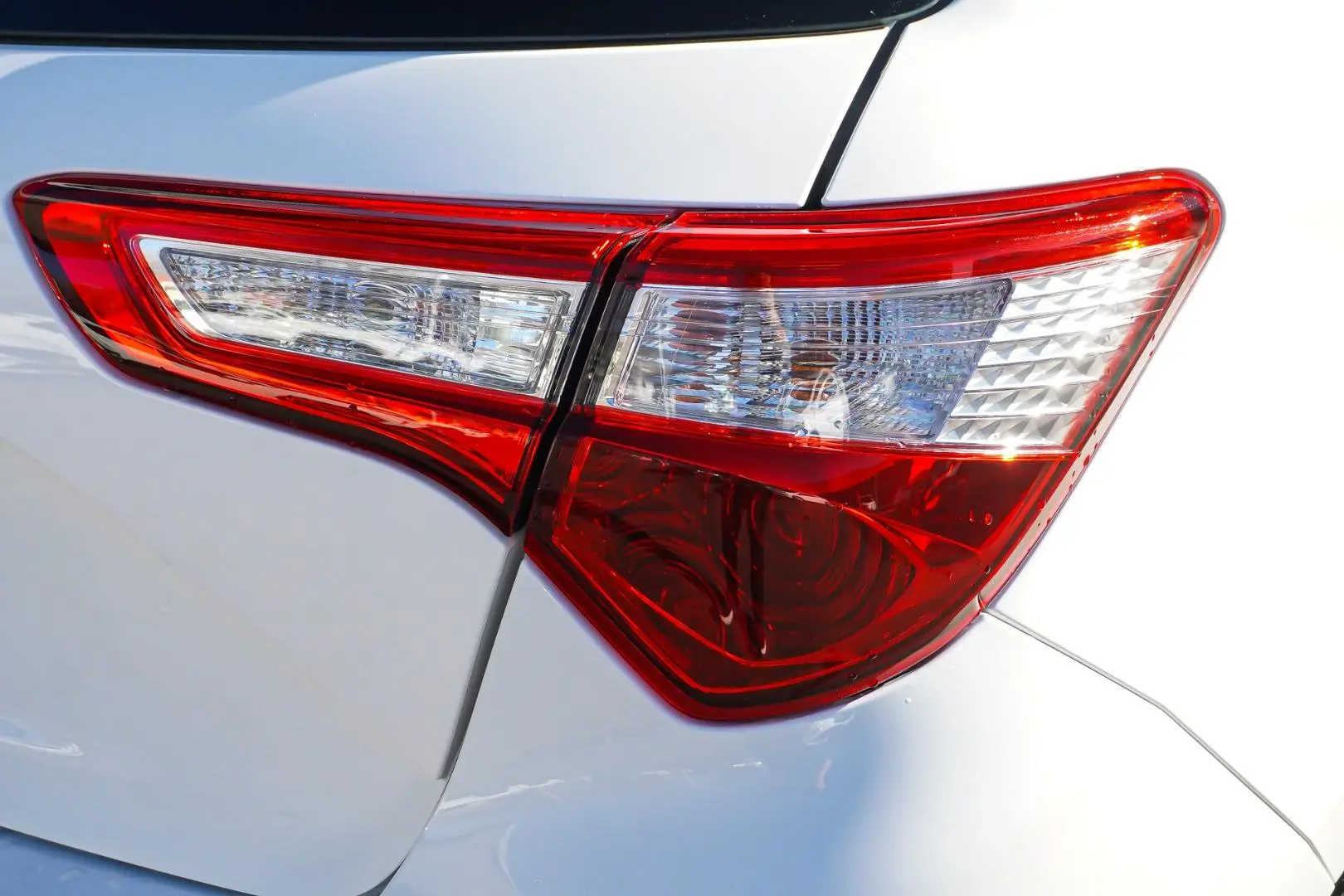 2019 Toyota Yaris Gallery Image 13