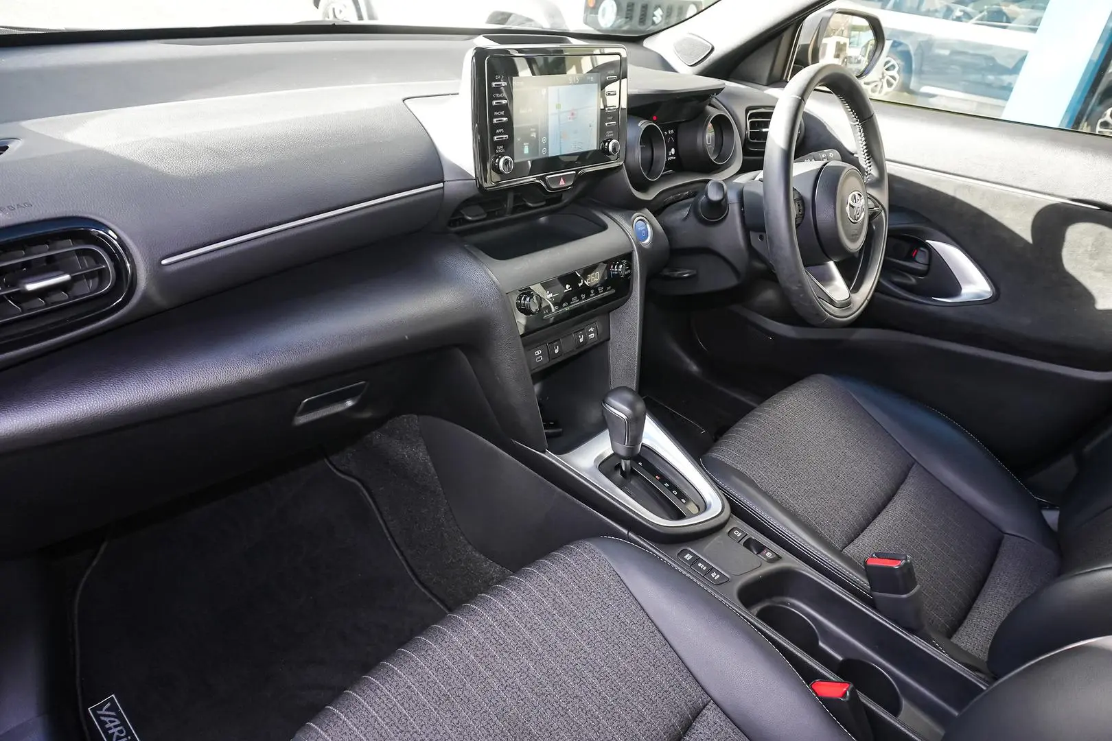 2022 Toyota Yaris Cross Gallery Image 12