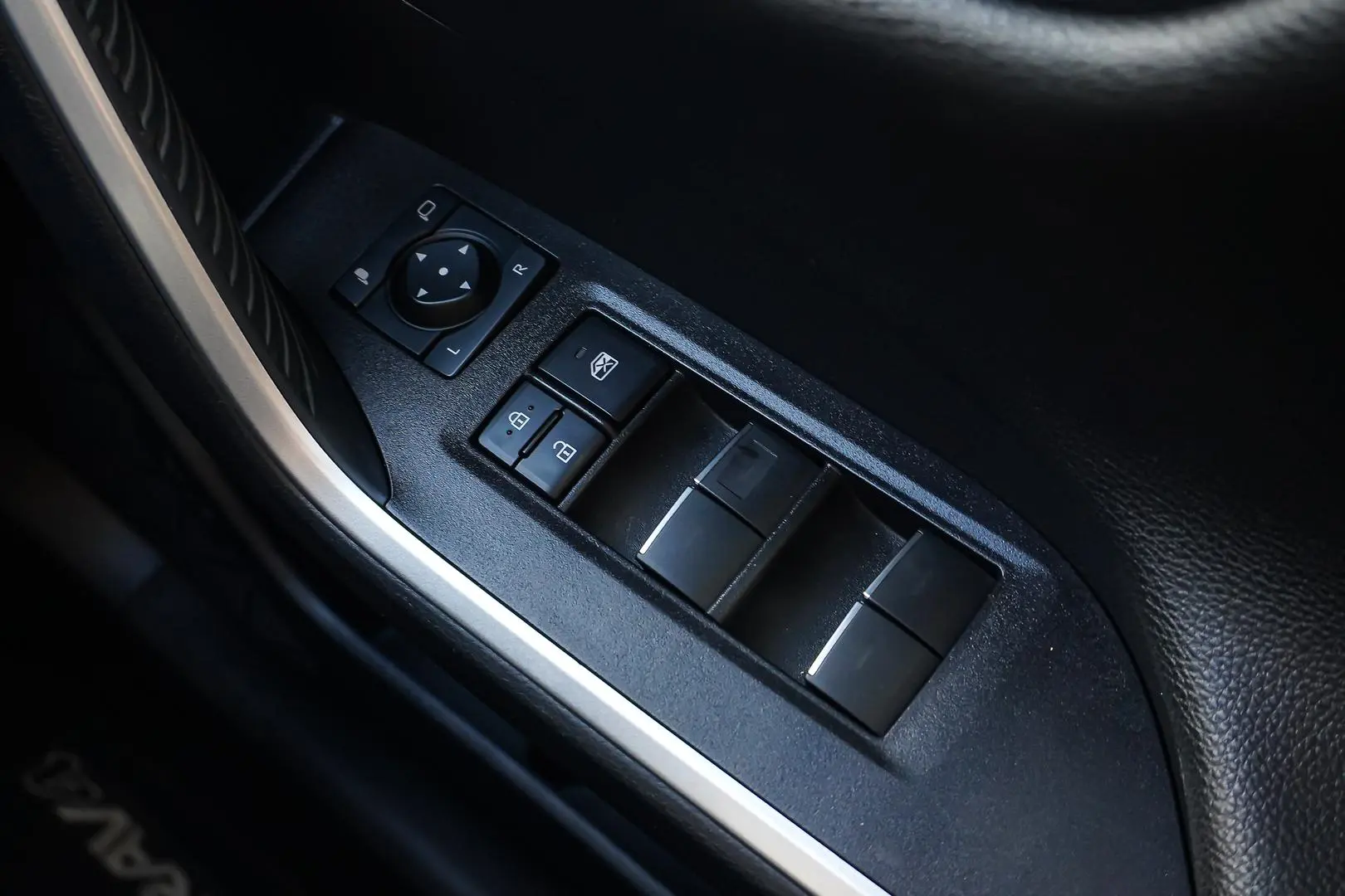 2024 Toyota RAV4 Gallery Image 21