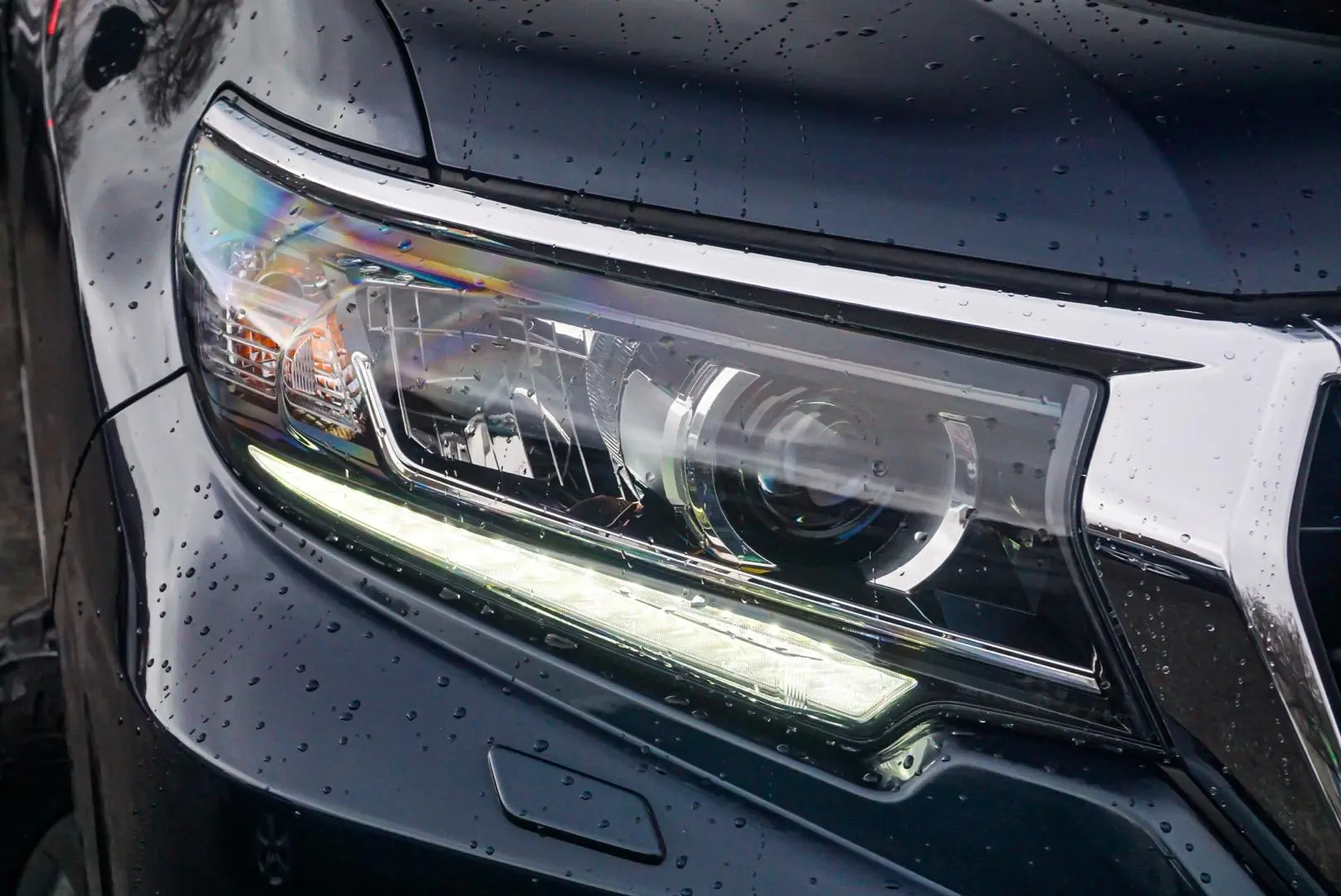 2020 Toyota Landcruiser Prado Gallery Image 11
