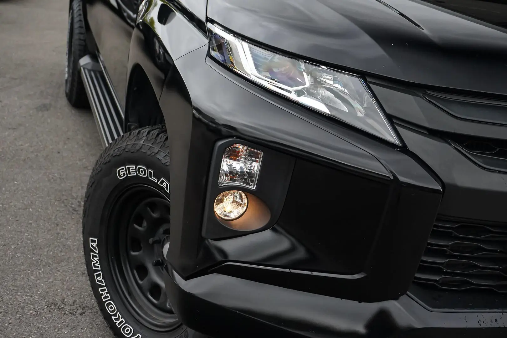 2023 Mitsubishi Triton Gallery Image 12