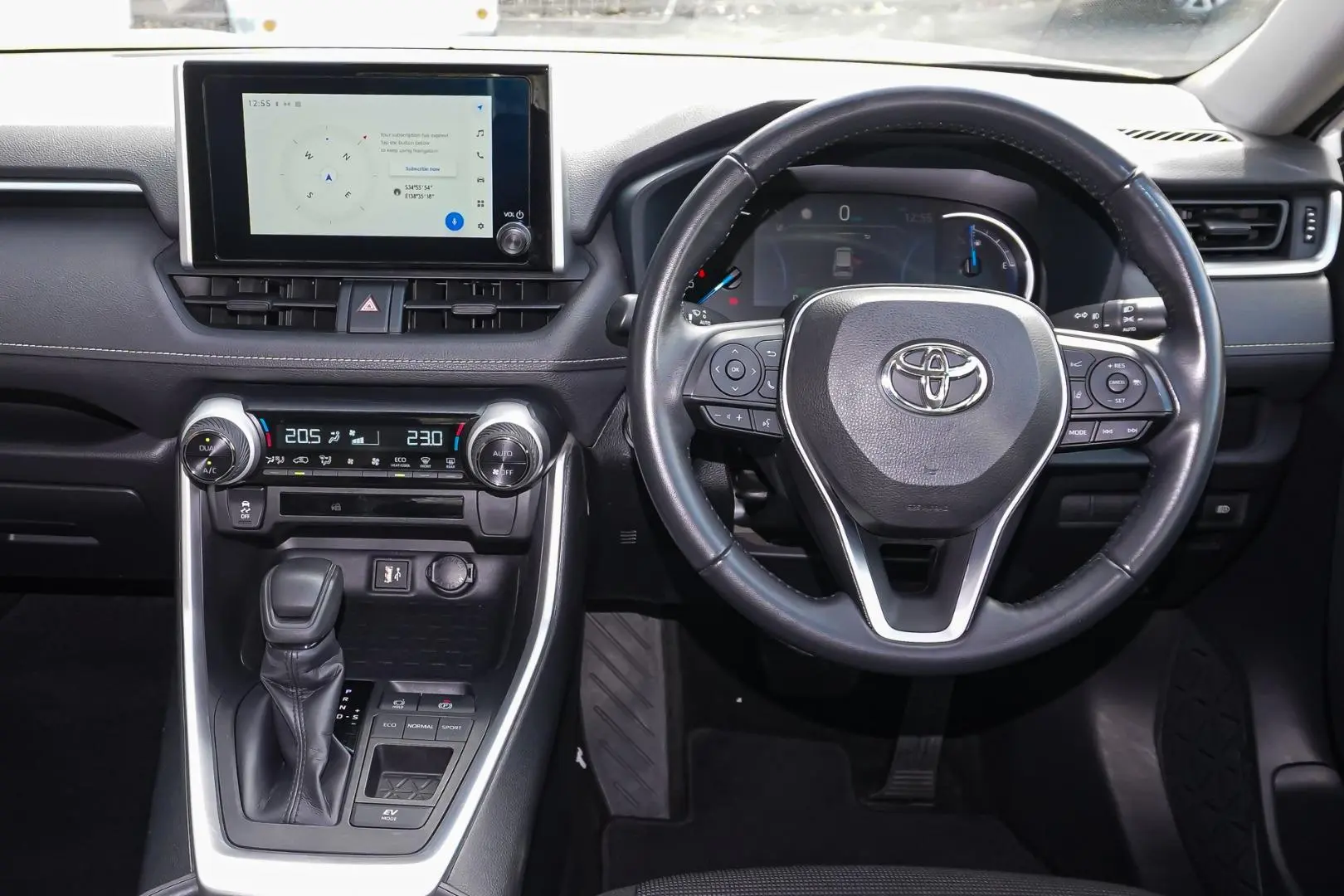 2024 Toyota RAV4 Gallery Image 8