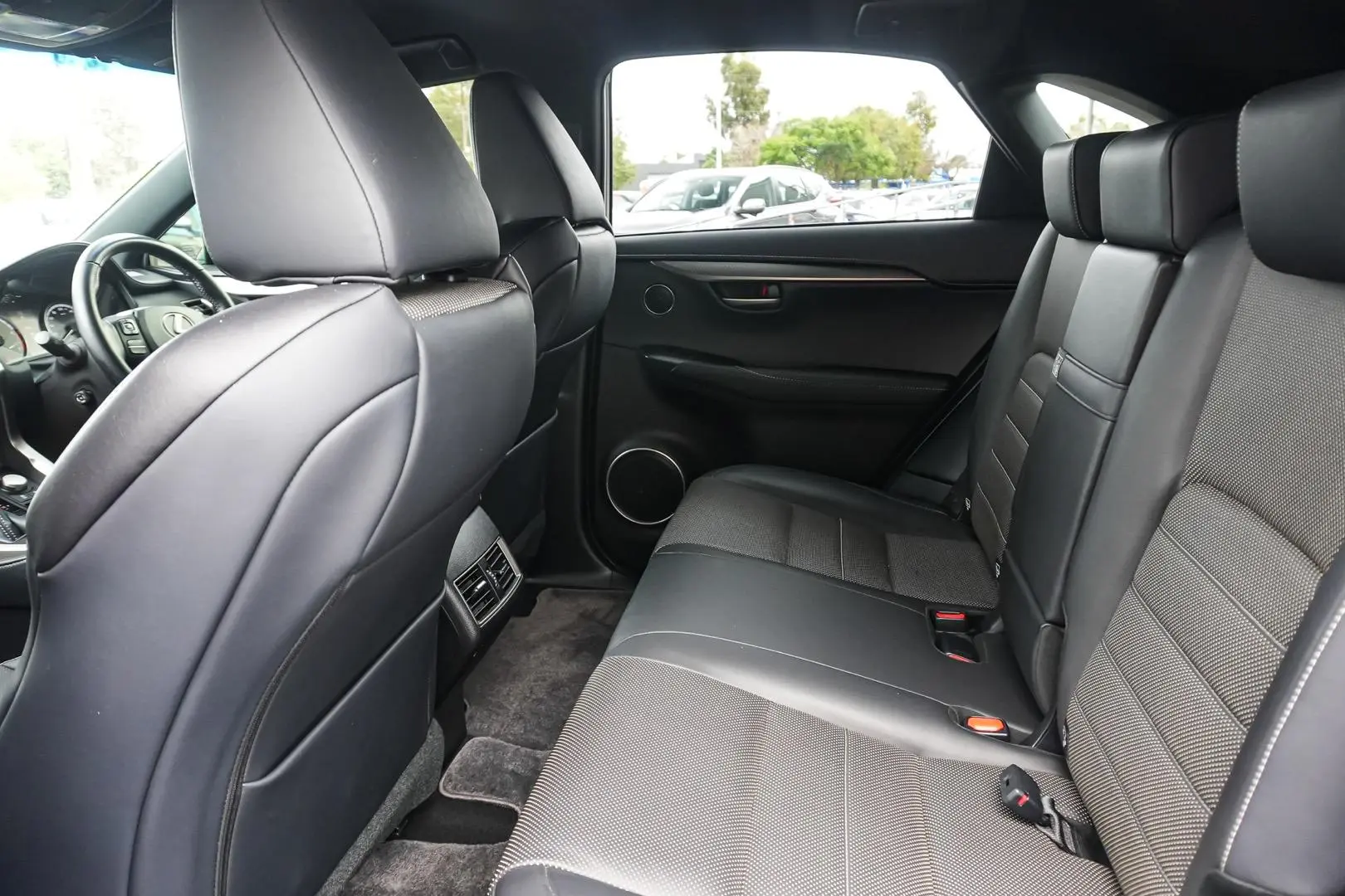 2015 Lexus NX Gallery Image 7