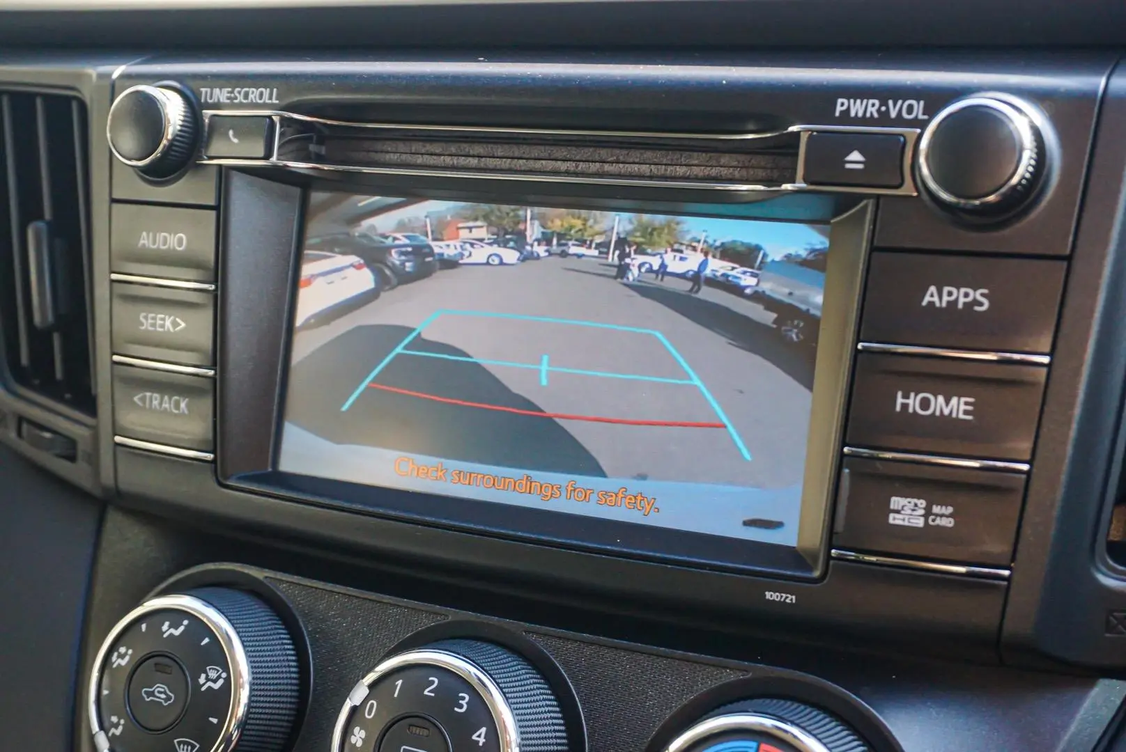 2018 Toyota RAV4 Gallery Image 20