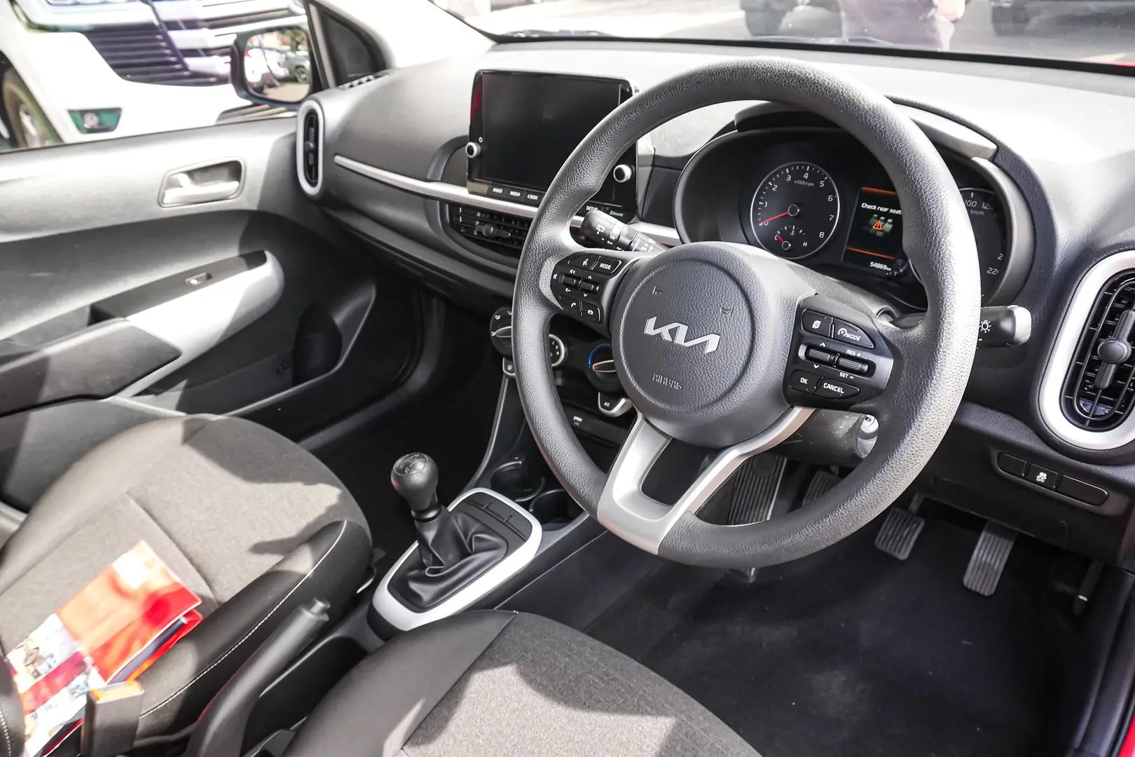 2022 Kia Picanto Gallery Image 15