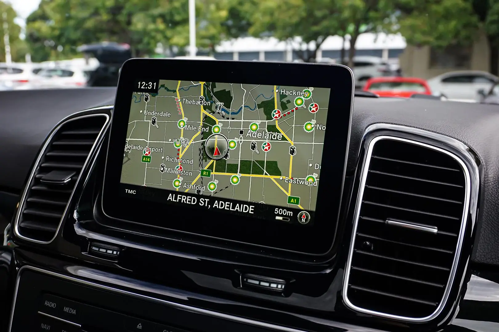 2017 Mercedes-Benz GLE-Class Gallery Image 24