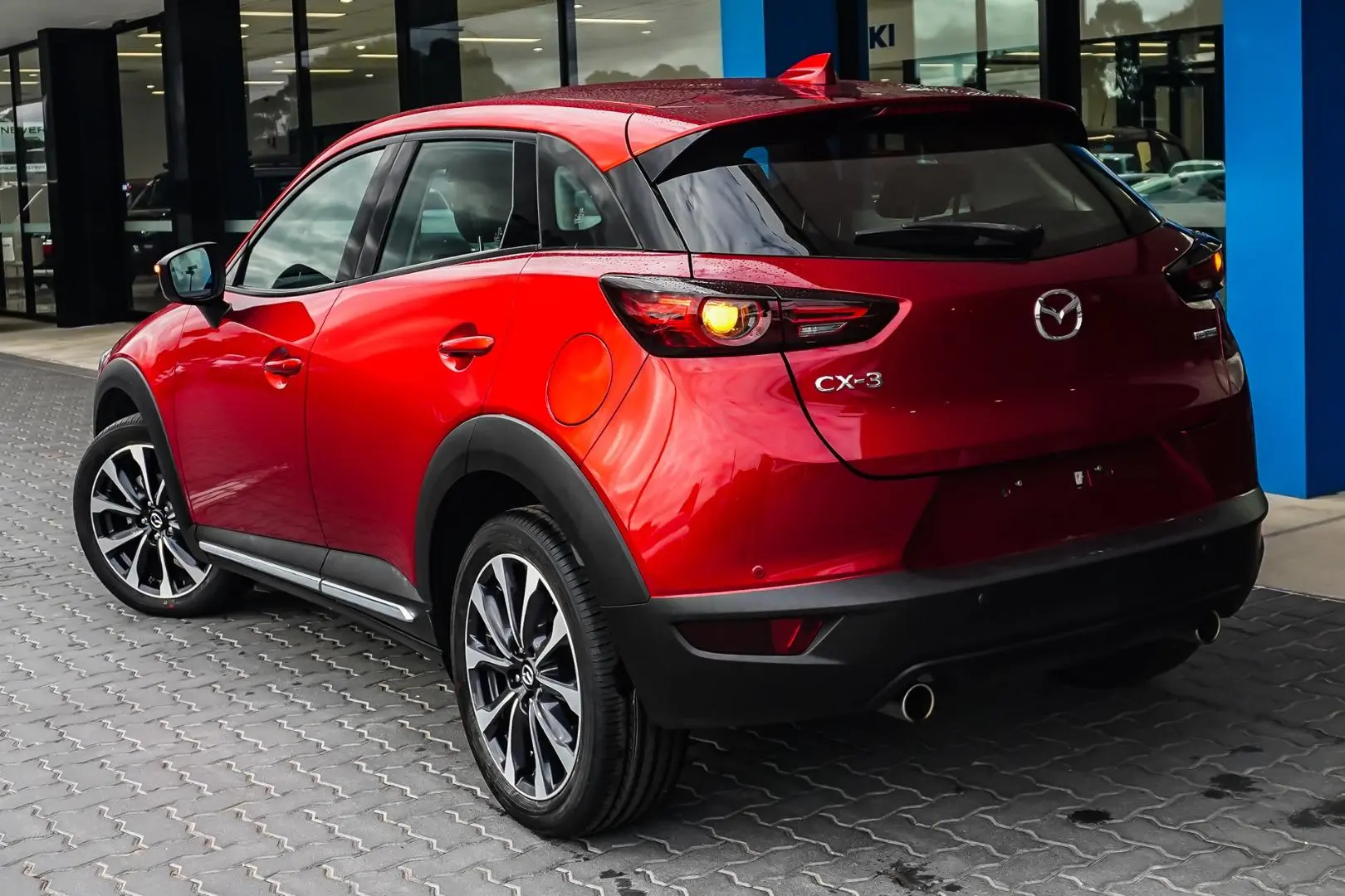 2021 Mazda CX-3 Gallery Image 2