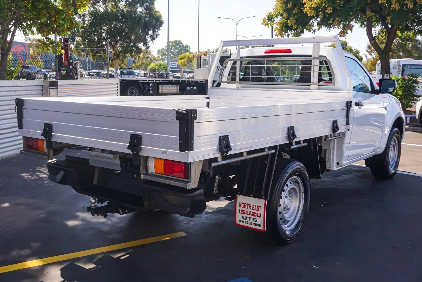 2020 Isuzu D-Max Gallery Image 2