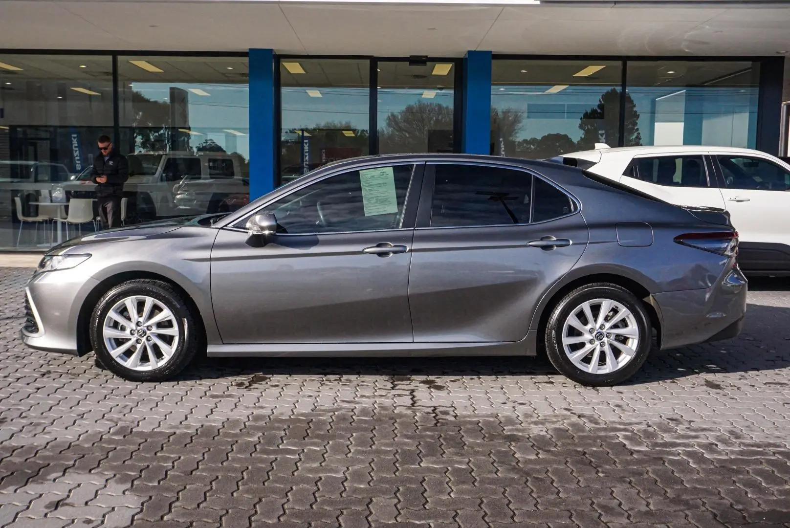2021 Toyota Camry Gallery Image 4