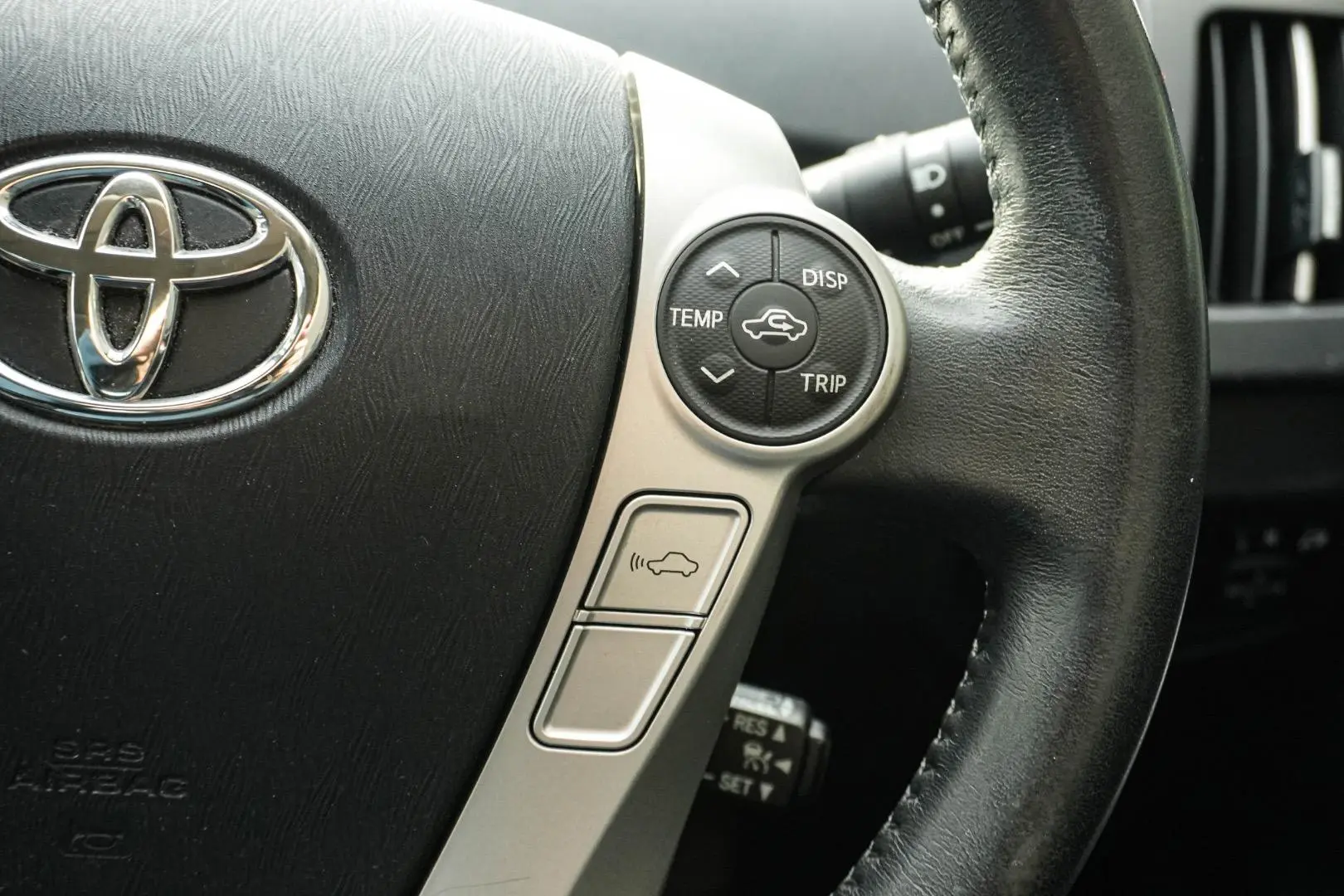 2014 Toyota Prius Gallery Image 22