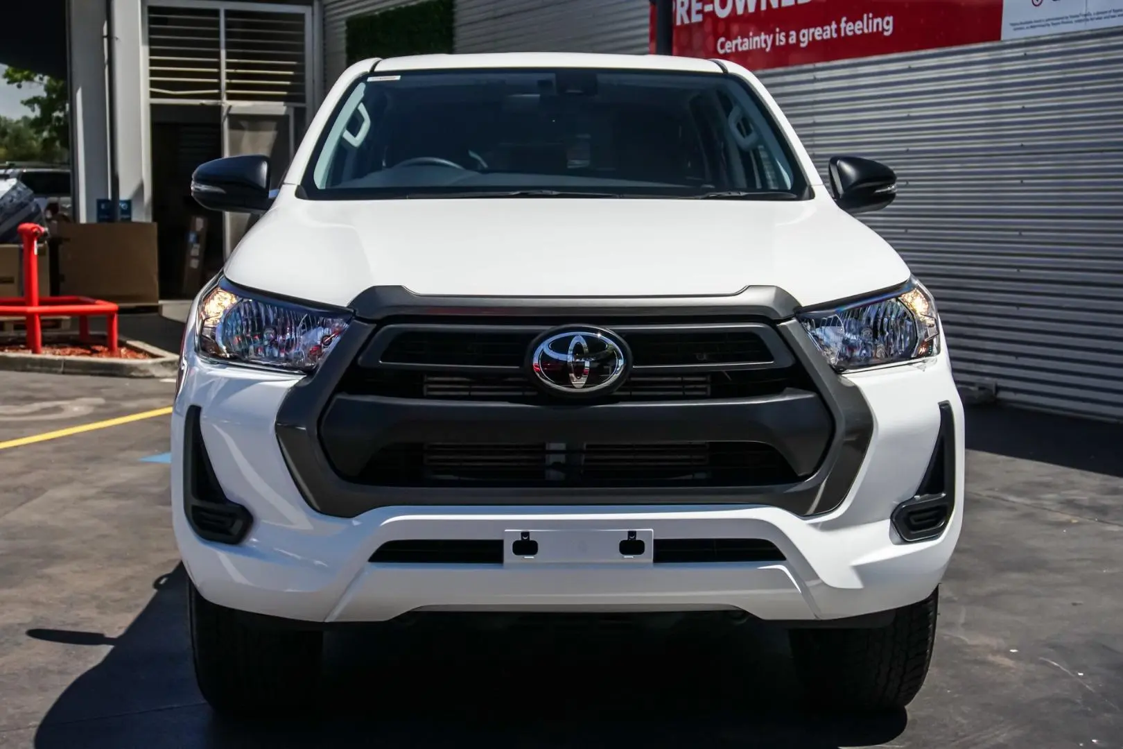 2023 Toyota Hilux Gallery Image 4