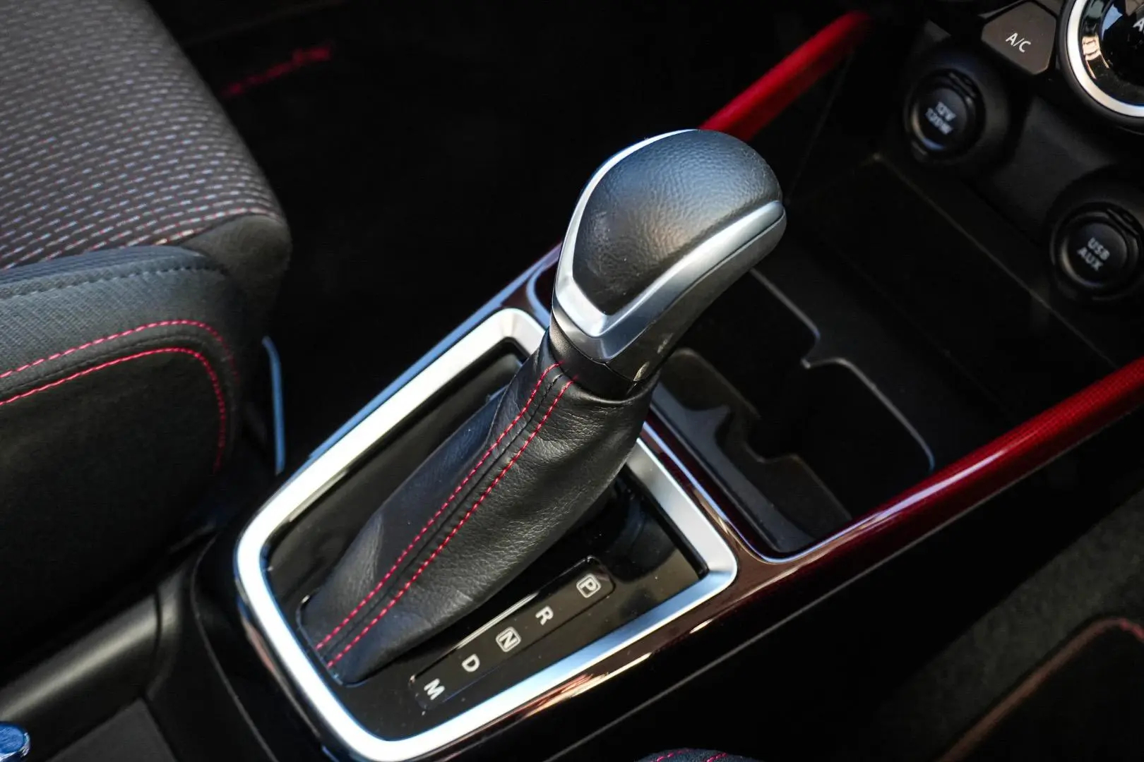 2024 Suzuki Swift Gallery Image 18