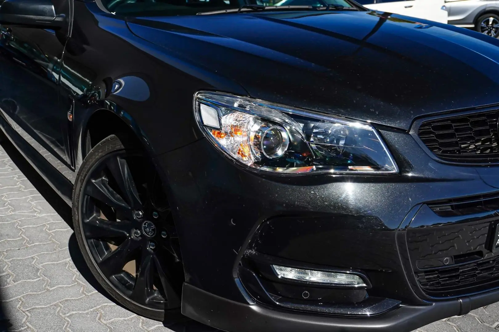 2016 Holden Commodore Gallery Image 12