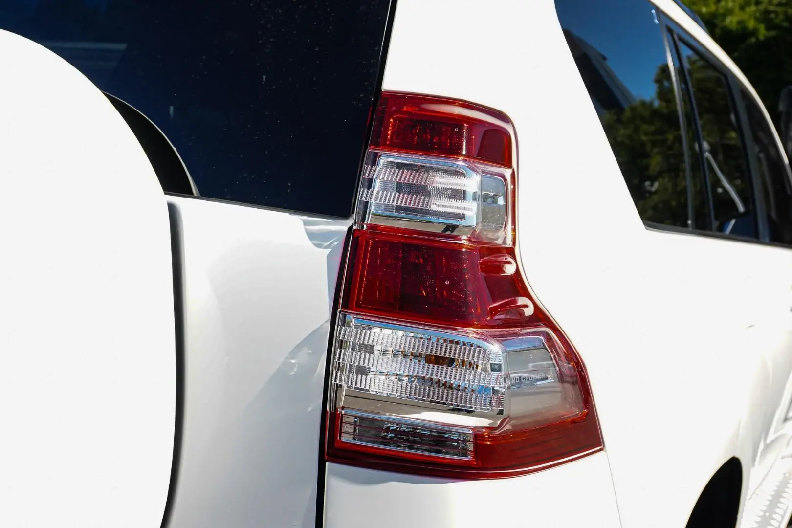 2013 Toyota Landcruiser Prado Gallery Image 14